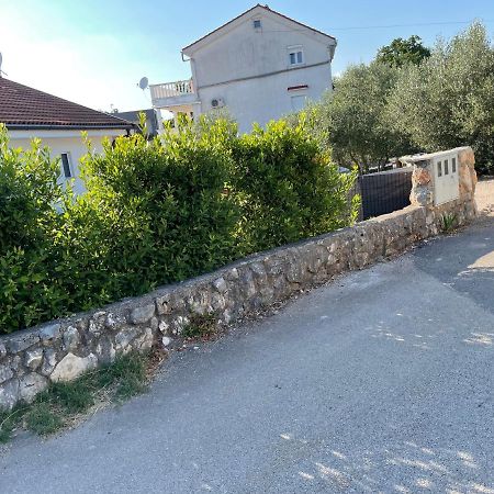 Villa Mira ***** Pinezići Kültér fotó