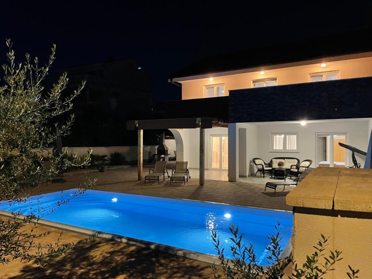 Villa Mira ***** Pinezići Kültér fotó