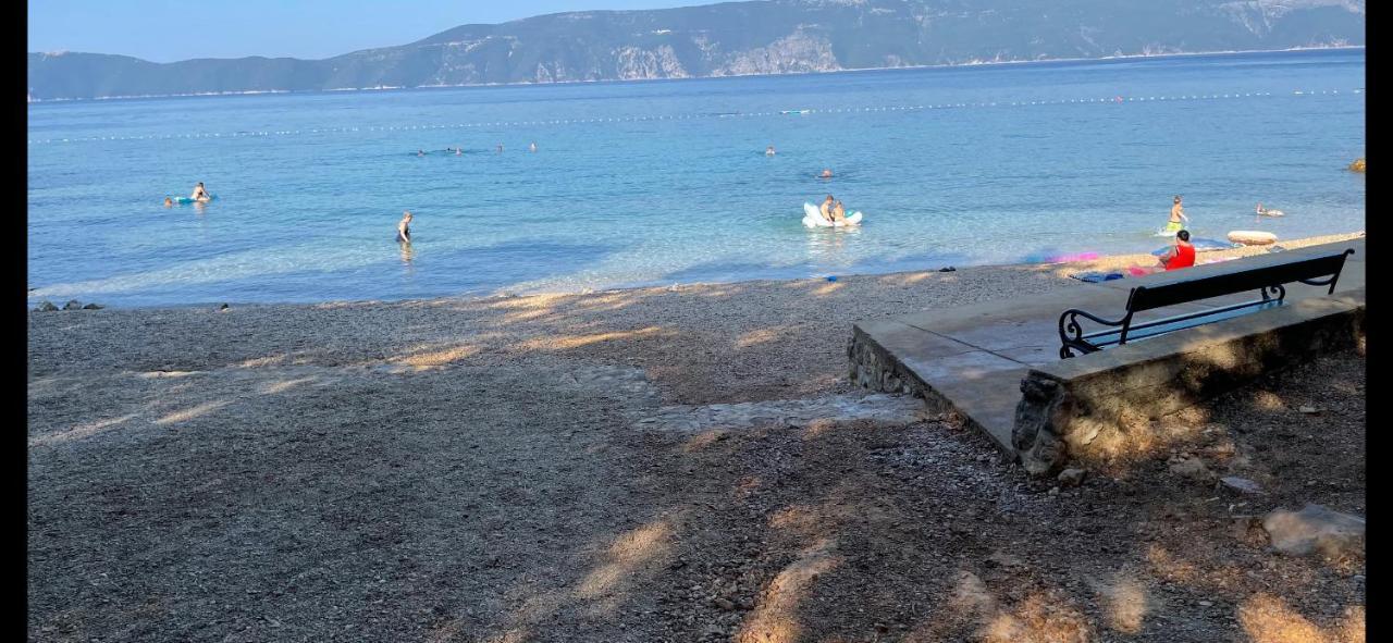 Villa Mira ***** Pinezići Kültér fotó