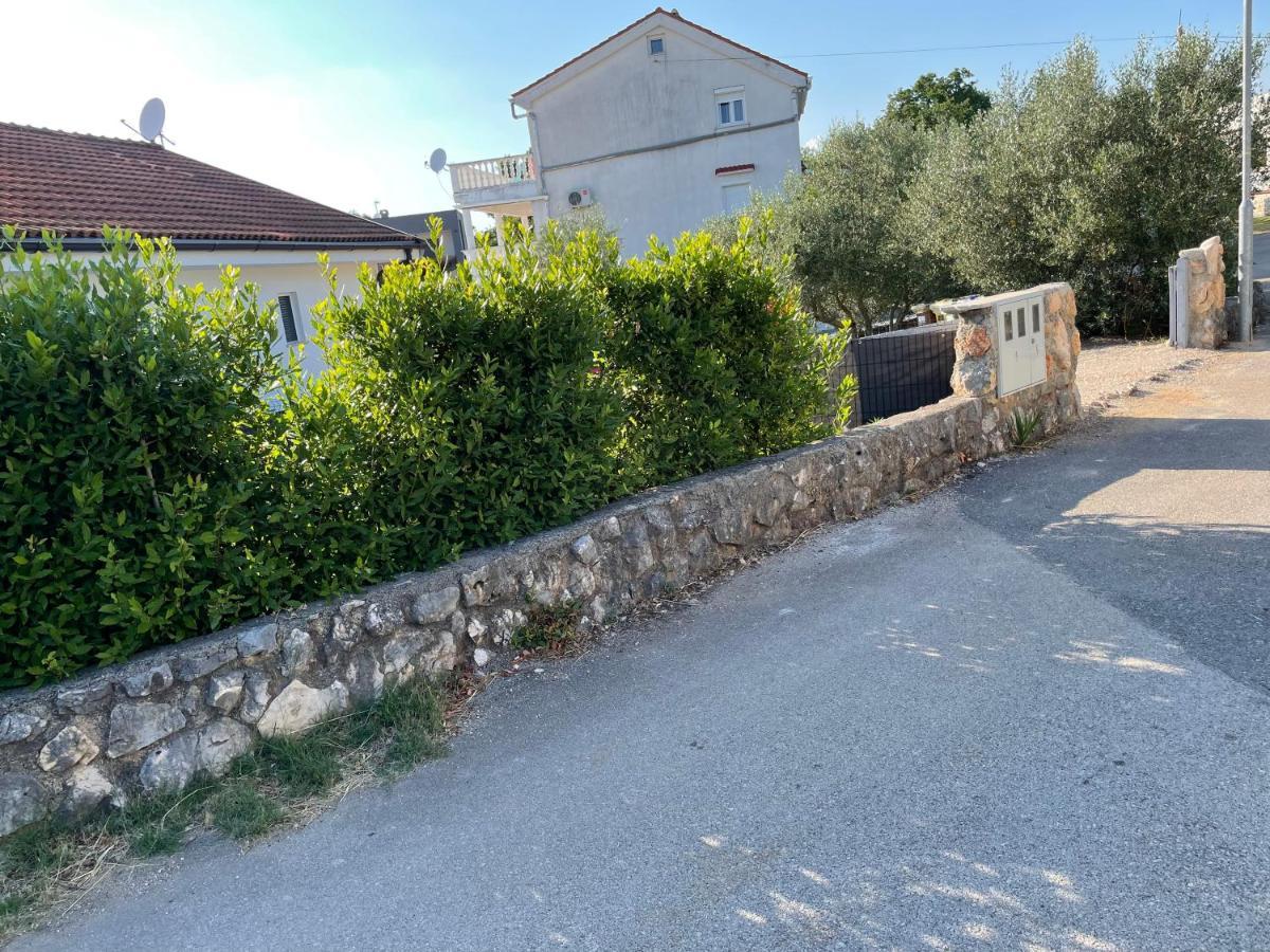 Villa Mira ***** Pinezići Kültér fotó