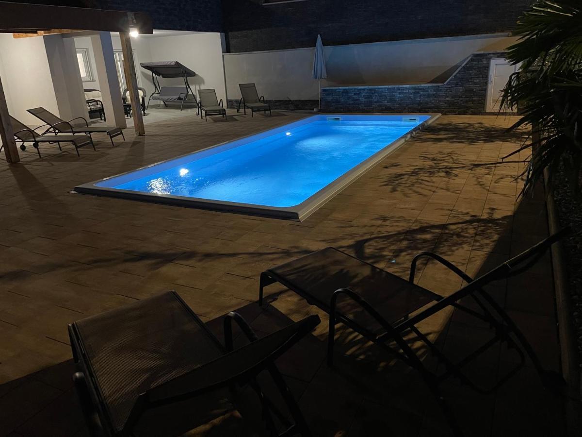 Villa Mira ***** Pinezići Kültér fotó