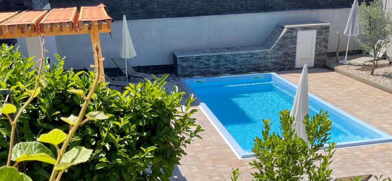 Villa Mira ***** Pinezići Kültér fotó
